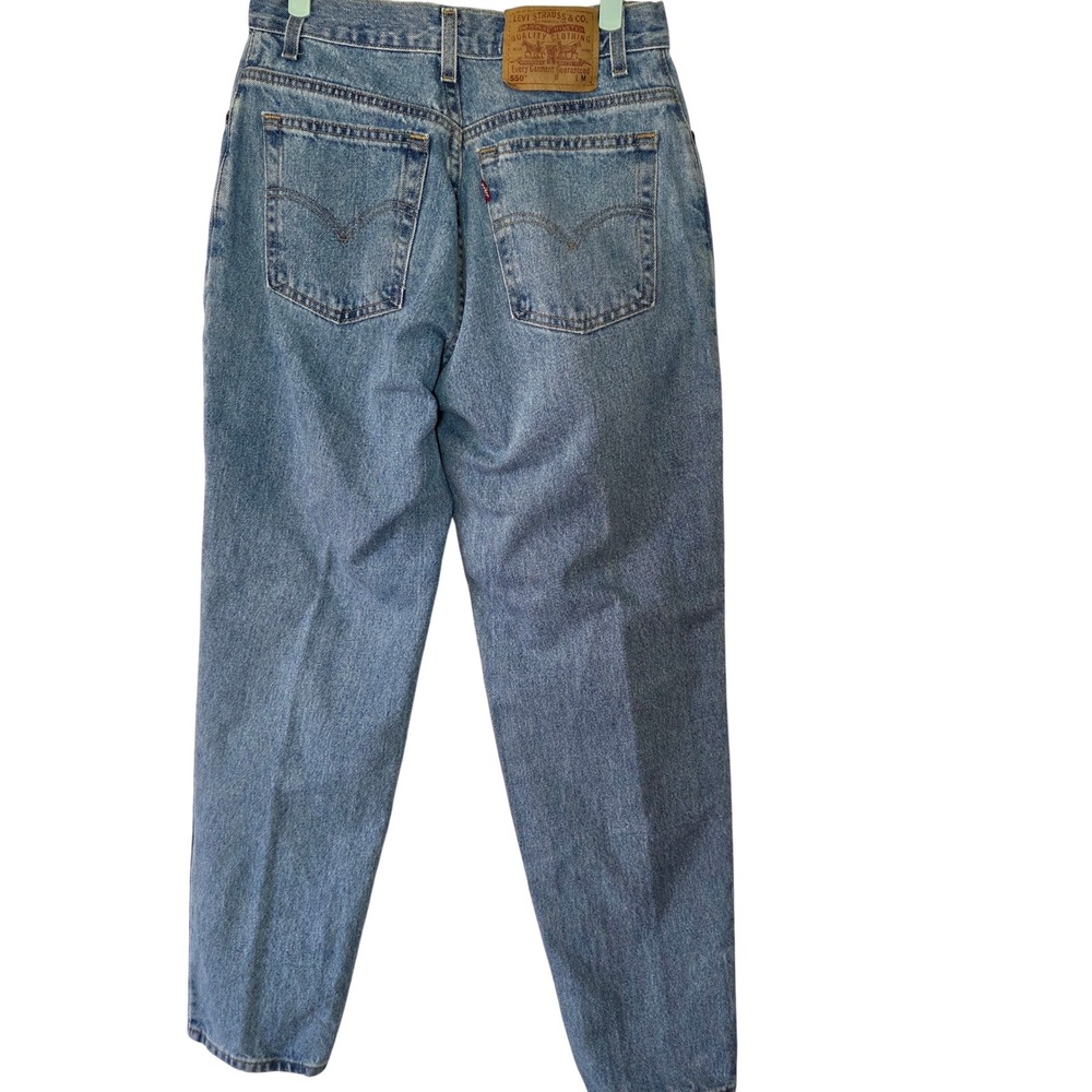 Vintage Y2K Levi's 550 Women's 10M Light Wash Relaxed Tapered Leg Jeans